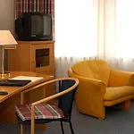 & Leugermann