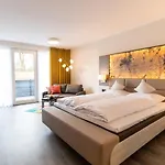 Hotel & Leugermann