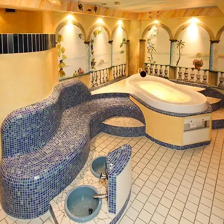 Hotel & Leugermann 4*